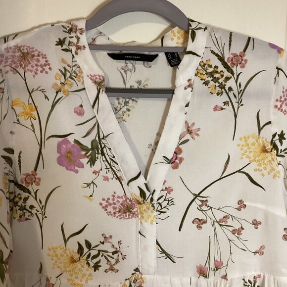 Vero Moda Women's Mini Floral Dress Size M Ruffles Bell Sleeves V-Neck - Picture 5 of 10